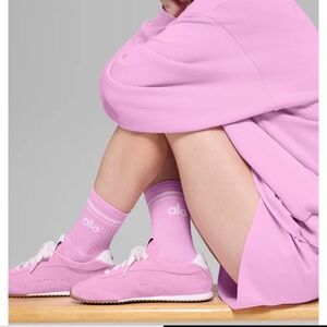 NWT ALO Unisex Half-Crew Throwback Sock